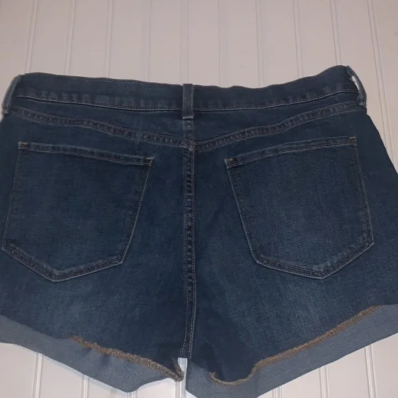 Old Navy cuffed jean shorts size 12 - Picture 3 of 6
